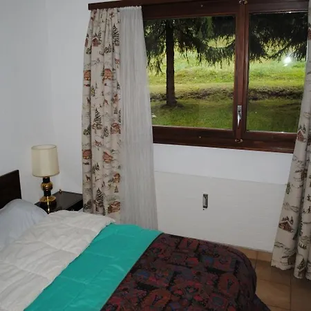 Armina Apartment Lens
